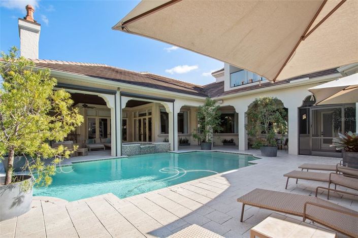 Image No.52-5 Bed Property for sale