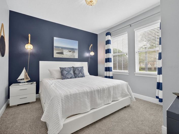 Image No.13-10 Bed Property for sale