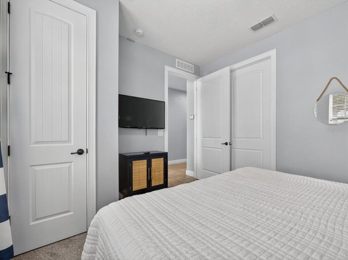 Image No.14-10 Bed Property for sale