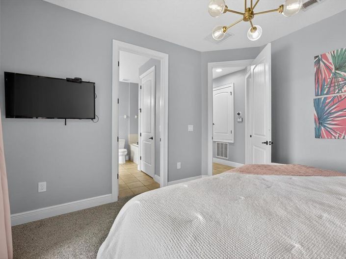 Image No.21-10 Bed Property for sale