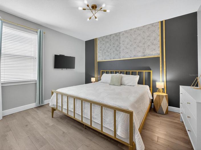 Image No.34-10 Bed Property for sale