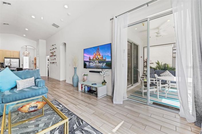 Image No.15-4 Bed Property for sale