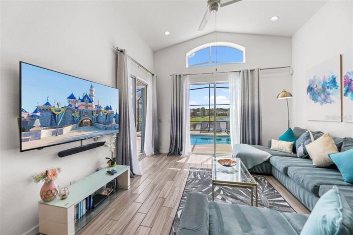 Image No.4-4 Bed Property for sale