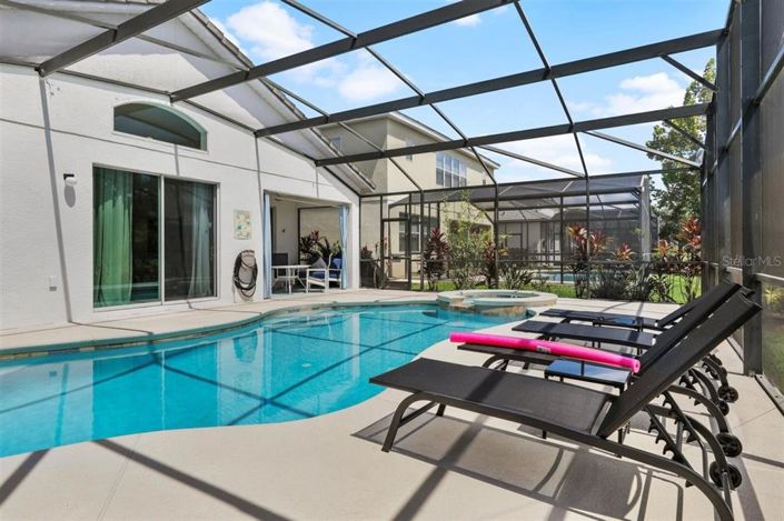 Image No.40-4 Bed Property for sale