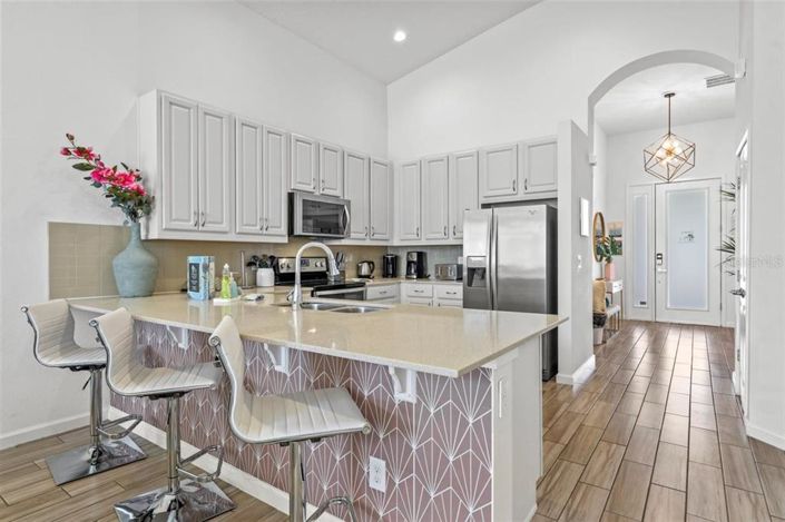 Image No.8-4 Bed Property for sale