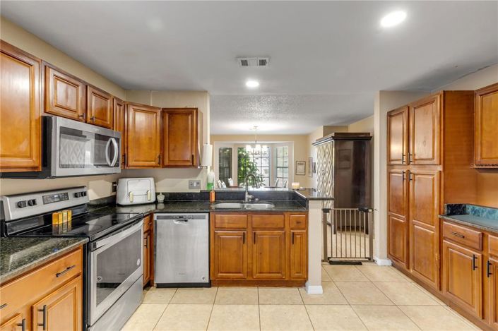 Image No.15-4 Bed Property for sale