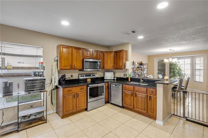 Image No.17-4 Bed Property for sale