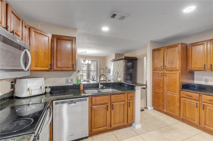 Image No.19-4 Bed Property for sale