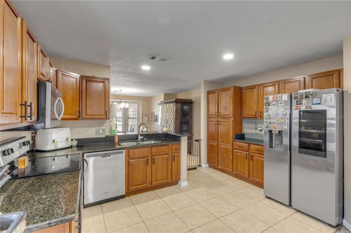 Image No.2-4 Bed Property for sale