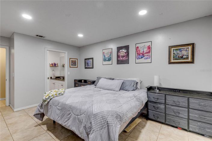 Image No.29-4 Bed Property for sale