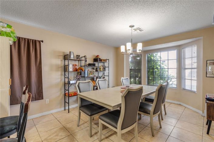 Image No.9-4 Bed Property for sale