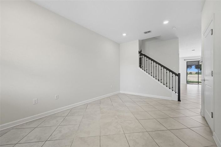 Image No.9-3 Bed Townhouse for sale