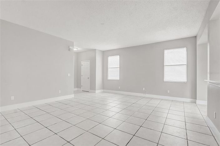 Image No.12-3 Bed Property for sale