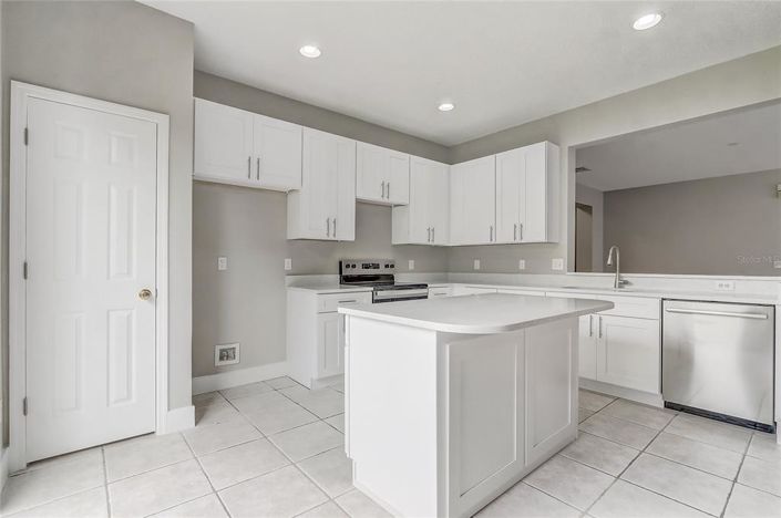 Image No.17-3 Bed Property for sale