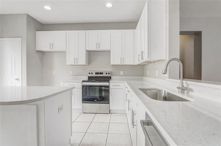 Image No.18-3 Bed Property for sale