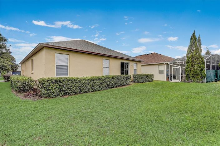 Image No.40-3 Bed Property for sale