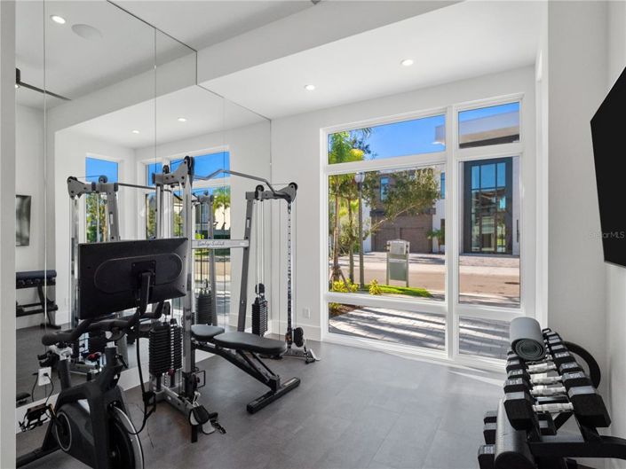 Image No.43-11 Bed Property for sale