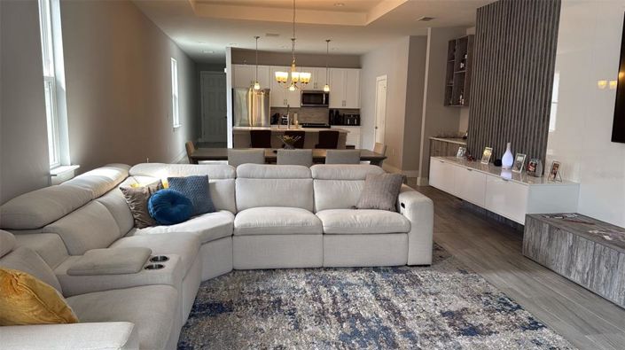 Image No.17-3 Bed Property for sale