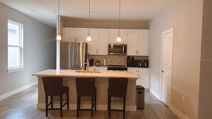 Image No.5-3 Bed Property for sale