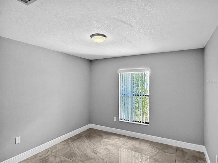 Image No.18-3 Bed Property for sale