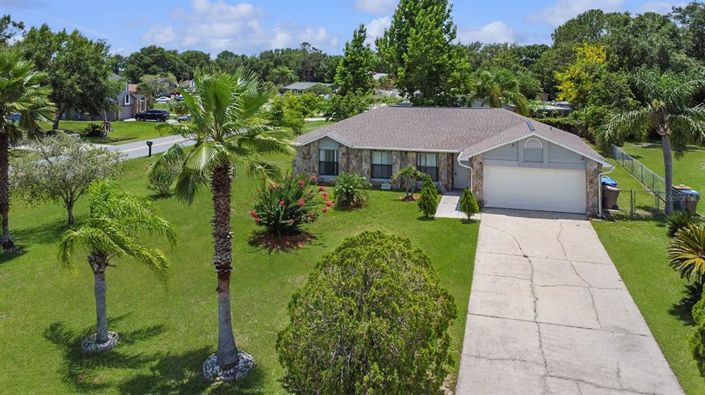 Image No.37-3 Bed Property for sale