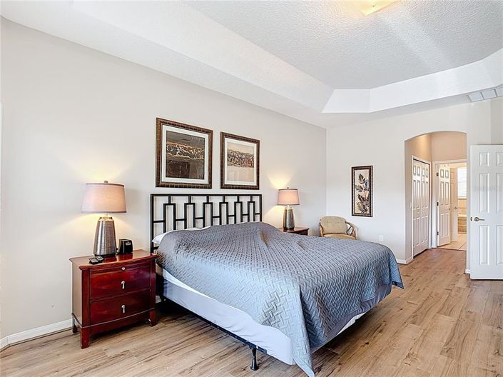 Image No.43-4 Bed Property for sale