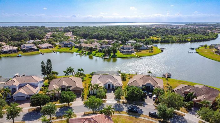 Image No.7-Propriété de 4 chambres à vendre à Kissimmee