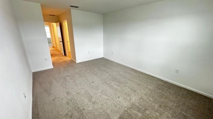 Image No.13-3 Bed Townhouse for sale