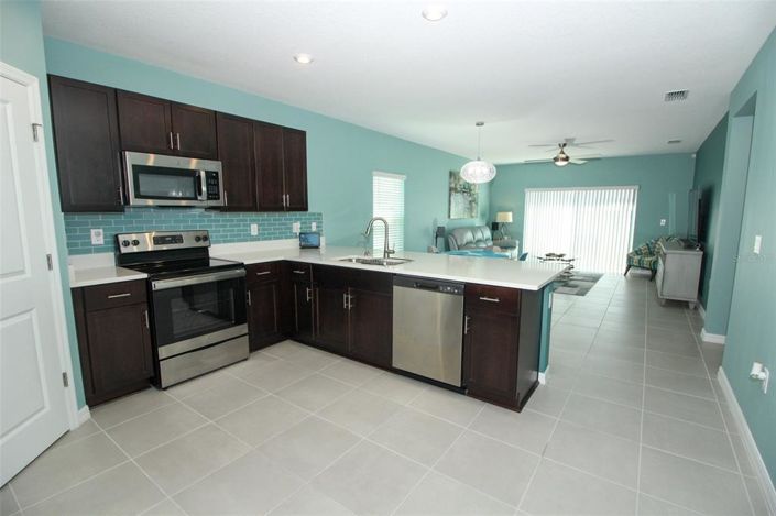 Image No.16-4 Bed Property for sale