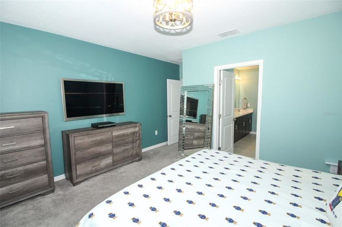 Image No.19-4 Bed Property for sale