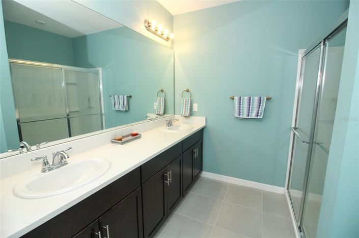 Image No.22-4 Bed Property for sale