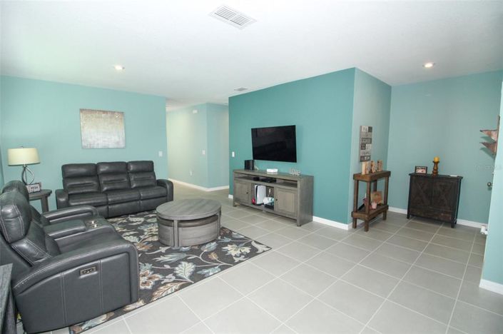 Image No.6-4 Bed Property for sale