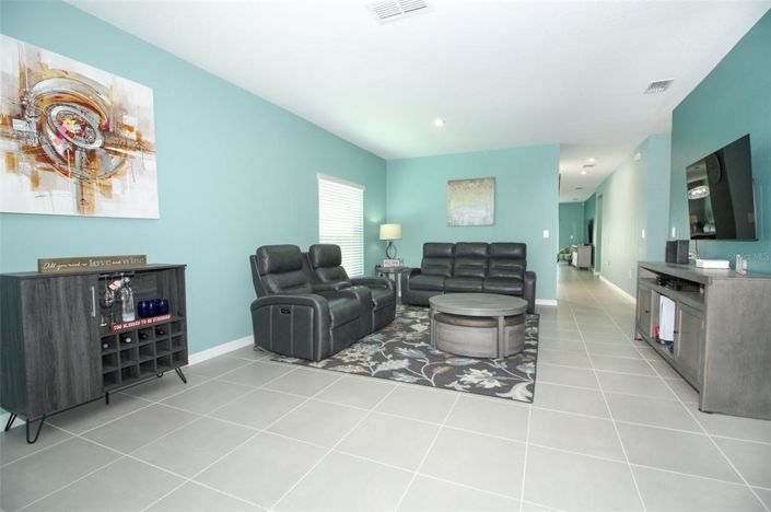 Image No.8-4 Bed Property for sale