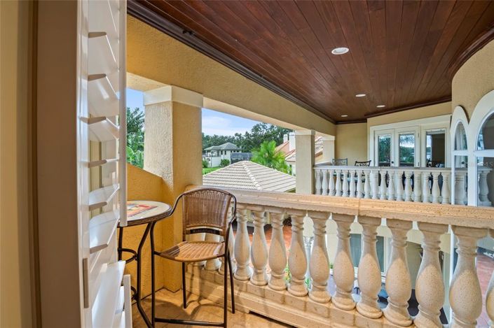 Image No.30-5 Bed Property for sale