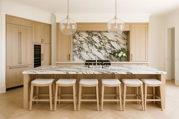 Image No.3-5 Bed Property for sale