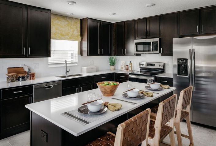 Image No.7-4 Bed Property for sale