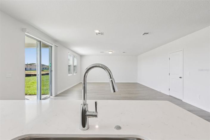 Image No.11-Propriété de 4 chambres à vendre à Haines City