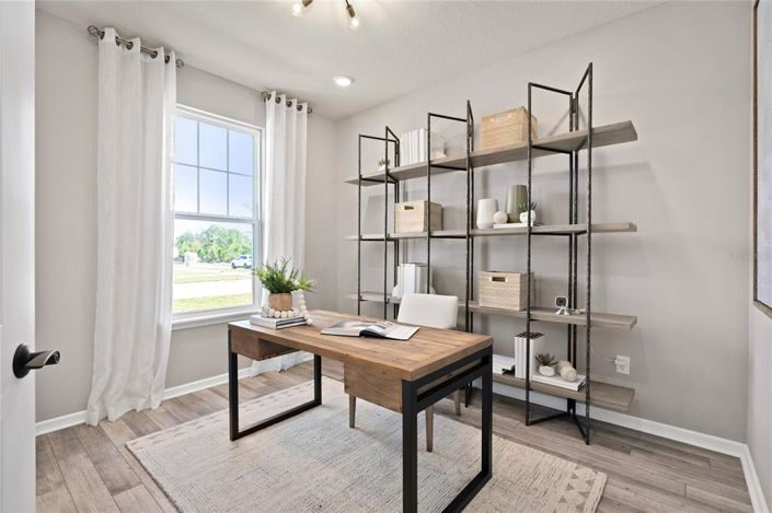 Image No.27-4 Bed Townhouse for sale