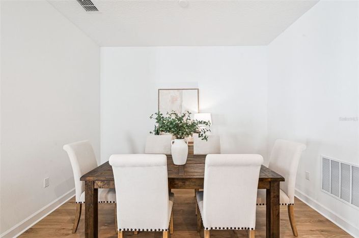 Image No.11-3 Bed Property for sale