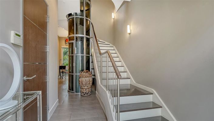 Image No.5-Propriété de 3 chambres à vendre à Sarasota