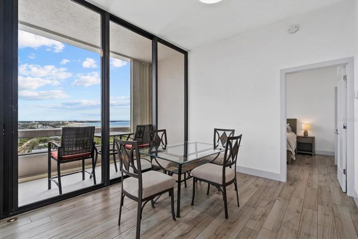 Image No.8-2 Bed Property for sale