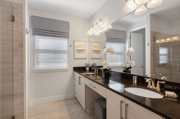 Image No.31-Propriété de 6 chambres à vendre à Reunion