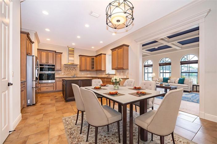 Image No.12-4 Bed Property for sale