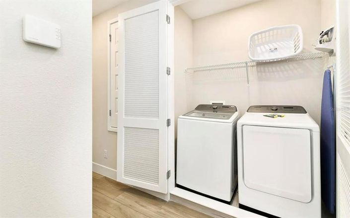 Image No.12-3 Bed Townhouse for sale