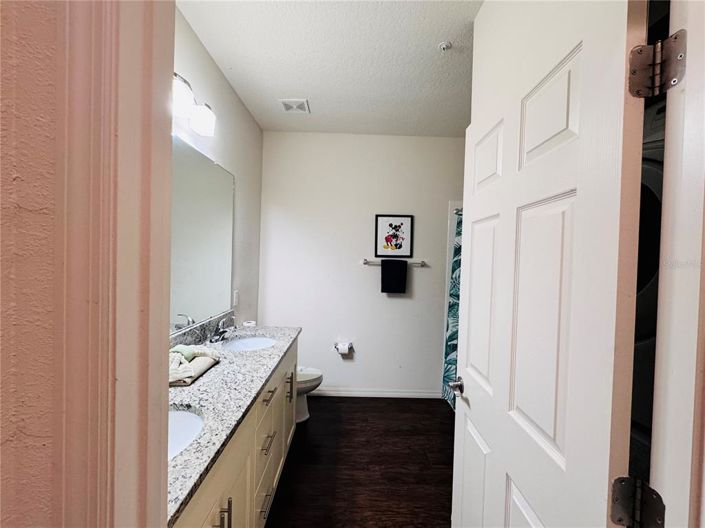 Image No.9-3 Bed Townhouse for sale