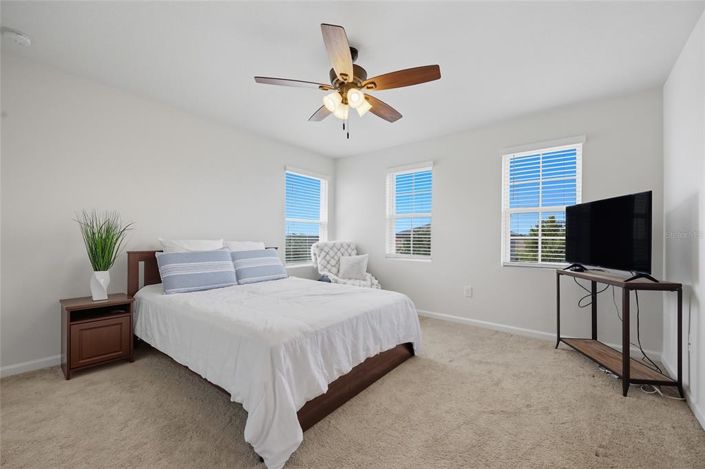 Image No.23-3 Bed Property for sale