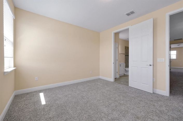 Image No.36-5 Bed Property for sale