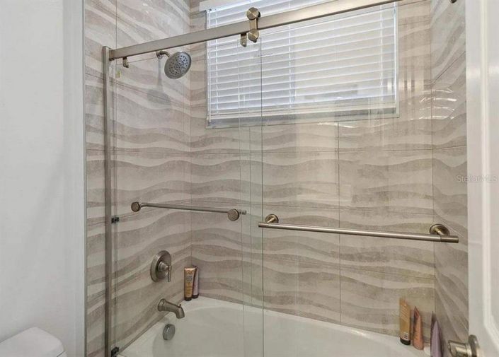 Image No.14-Propriété de 4 chambres à vendre à Reunion