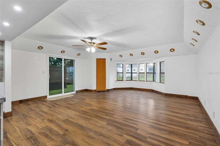 Image No.33-Propriété de 5 chambres à vendre à Kissimmee