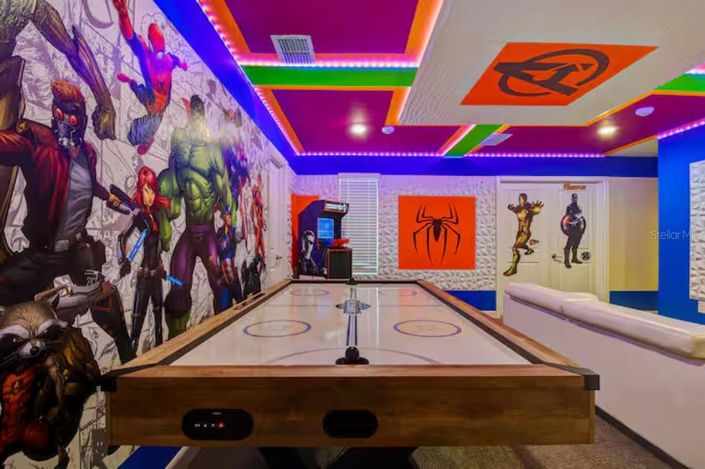 Image No.28-8 Bed Property for sale